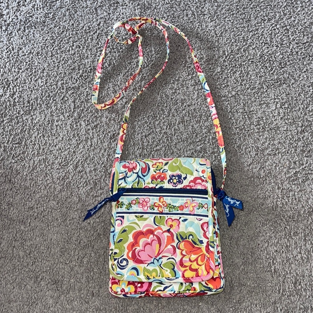 Vera Bradley floral Mini hipster crossbody bag purse